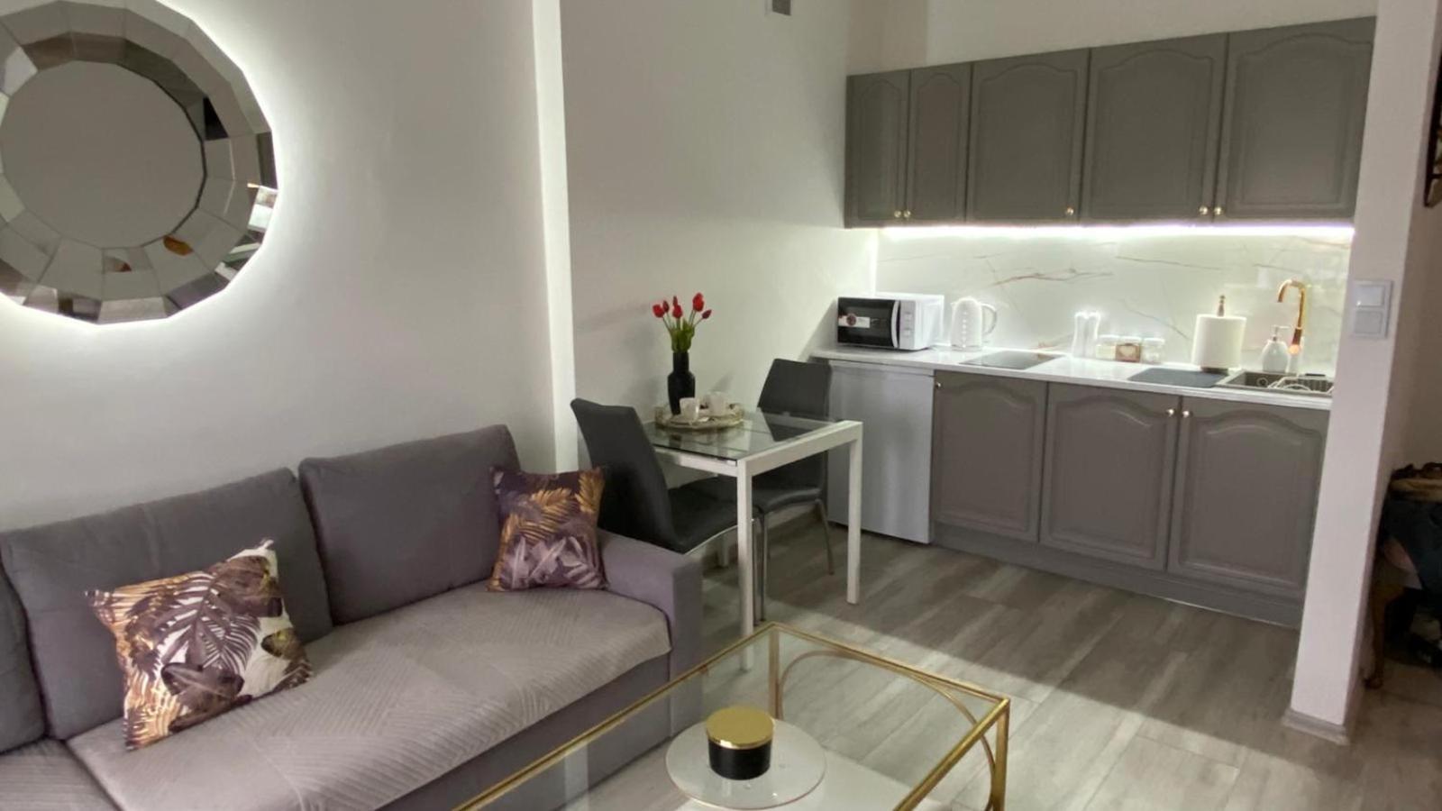 Apartment Gdanska 230 *